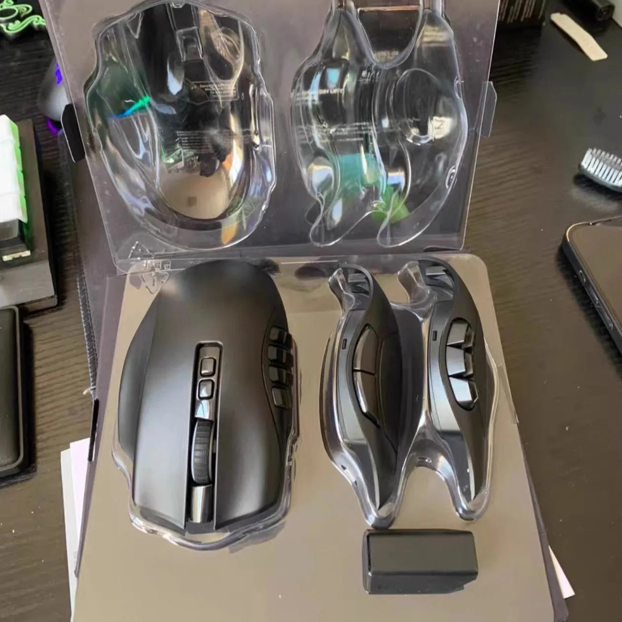 original for Naga V2 HYPERSPEEDy/Naga Pro V2 wired/Wireless Gaming Mouse Gamer E-Sports 12 Button Configurations Focus